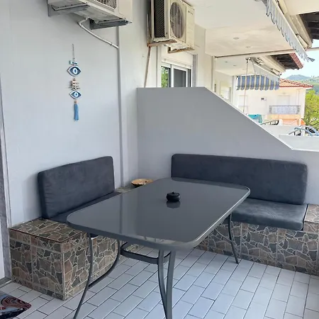 Апартаменты Alex Пефкохори