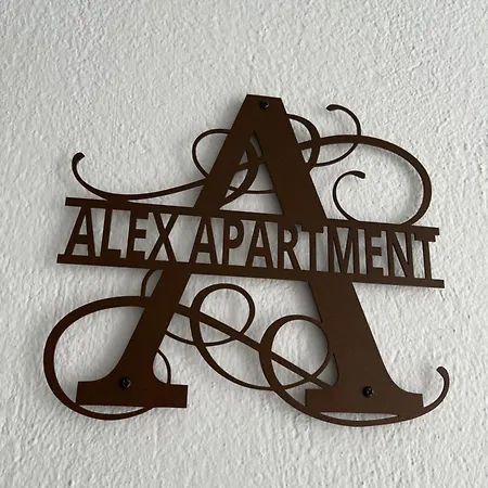 Апартаменты Alex *
