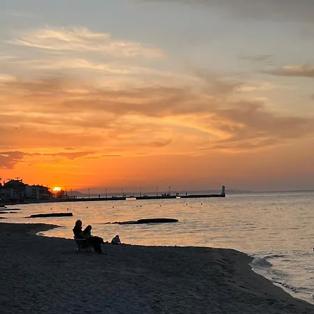 Alex Апартаменты Пефкохори